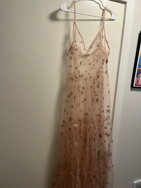 Lirika Matoshi pink star dress - Picture 2 of 6